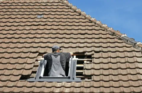 Pose de velux à Pisany